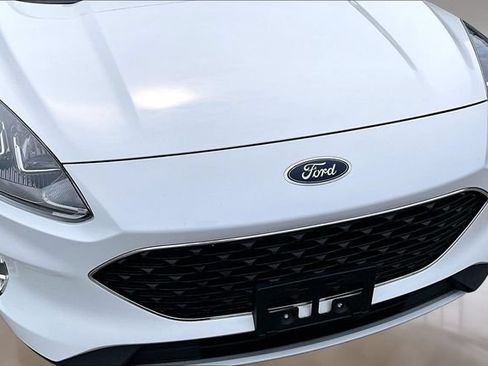 Used 2021 Ford Escape SEL w/ Technology Package FWD image 28