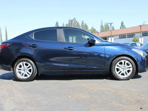 Used 2018 Toyota Yaris iA FWD image 40