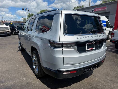 Used 2022 Jeep Grand Wagoneer Series II AWD/4WD image 7