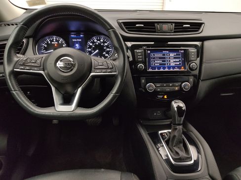 Used 2018 Nissan Rogue SL FWD image 22