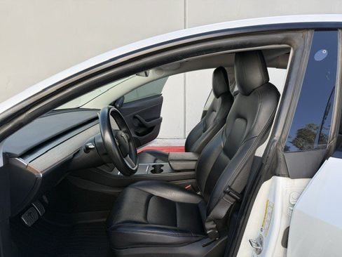 Used 2021 Tesla Model 3 Standard Range Plus RWD image 11
