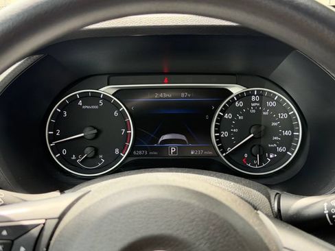 Used 2024 Nissan Sentra SV FWD image 19