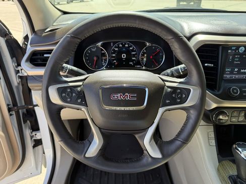 Used 2018 GMC Acadia Denali w/ Technology Package image 14