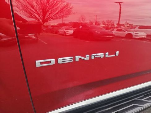 Certified 2024 GMC Yukon Denali w/ LPO, Floor Liner Package AWD/4WD image 33