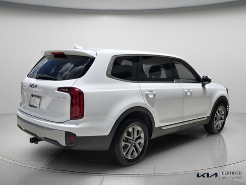 Certified 2023 Kia Telluride LX FWD image 7