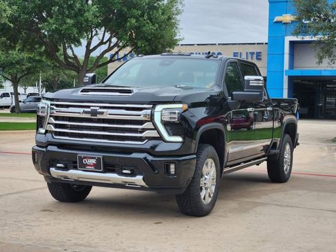 New 2026 Chevrolet Silverado 2500 High Country w/ High Country Premium Package AWD/4WD image 12