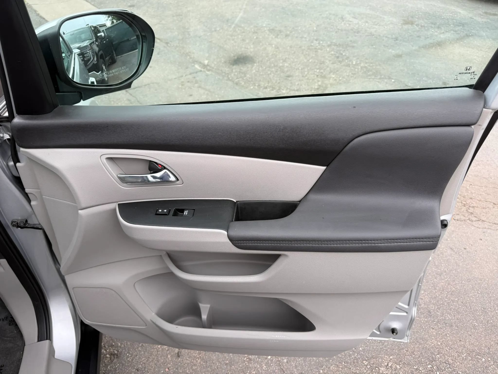 Used 2015 Honda Odyssey EX-L image 22