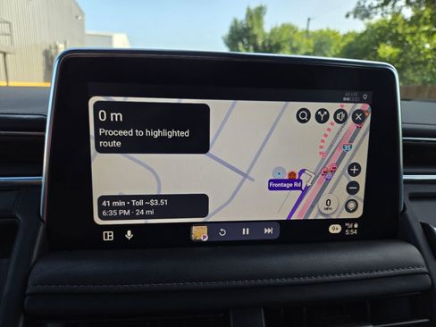 Used 2021 Chevrolet Tahoe Z71 w/ Z71 Signature Package image 5