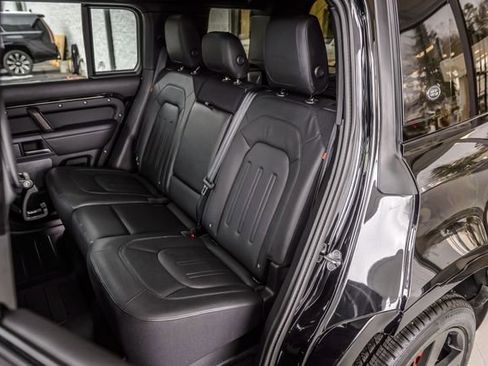 Used 2020 Land Rover Defender 110 X image 42