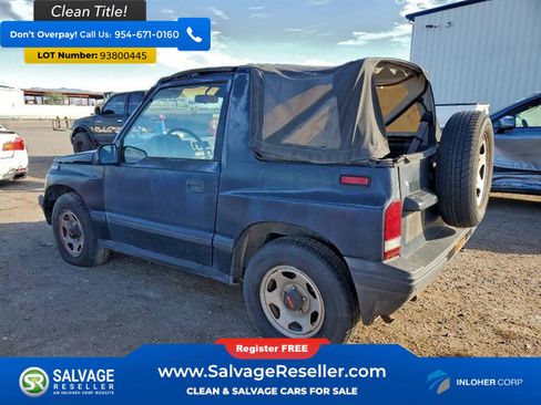 Used 1993 Geo Tracker 2WD 2-Door image 3