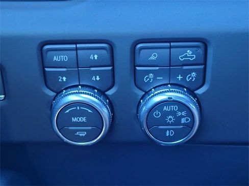 Used 2024 GMC Sierra 1500 AT4X image 18