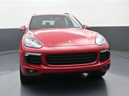 Used 2018 Porsche Cayenne S AWD/4WD image 2