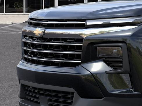 New 2026 Chevrolet Traverse LT w/ Driver Confidence Package FWD image 13