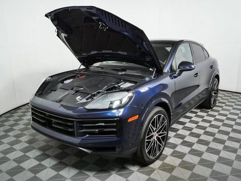 New 2026 Porsche Cayenne Coupe AWD/4WD image 35