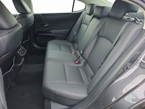 Used 2023 Lexus ES 350 w/ Premium Package image 13