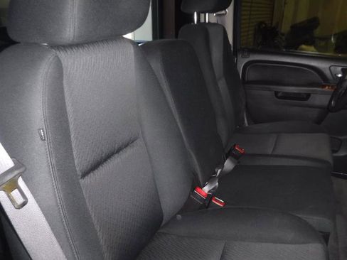 Used 2013 Chevrolet Tahoe LS image 29