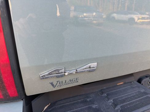 Used 2025 Toyota Tundra Limited image 10