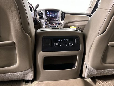 Used 2015 GMC Yukon SLT image 22