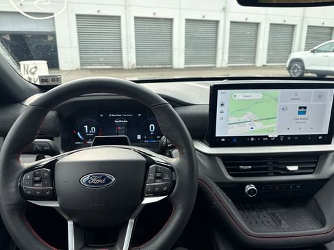 Used 2025 Ford Explorer ST w/ Sun And Sound Package AWD/4WD image 18