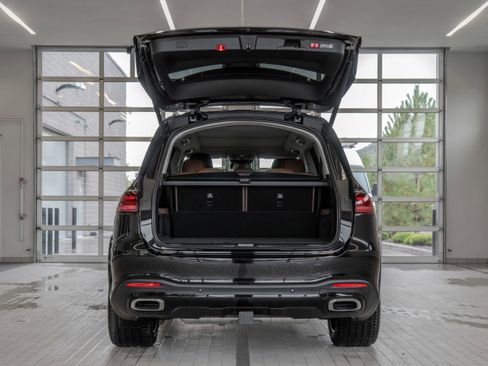 New 2026 Mercedes-Benz GLS 450 4MATIC image 16
