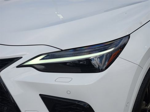 Used 2025 Lexus NX 450h+ F Sport image 9