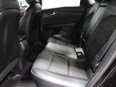 Used 2021 Kia Forte GT-Line w/ GT-Line Premium Package image 18