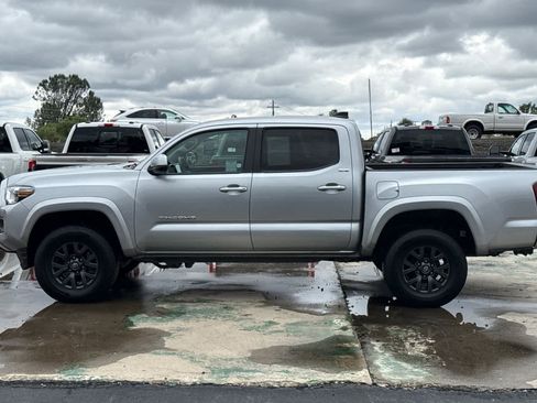 Used 2022 Toyota Tacoma 4x4 Double Cab image 7