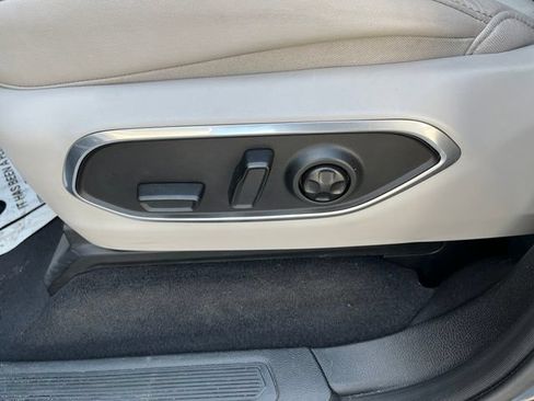 Used 2024 Jeep Wagoneer Series II w/ Flexible Seating Group AWD/4WD image 14