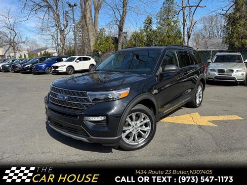 Used 2020 Ford Explorer XLT w/ Equipment Group 202A AWD/4WD image 1