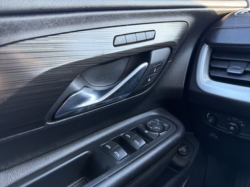 Certified 2021 GMC Terrain SLT w/ Infotainment Package II image 25