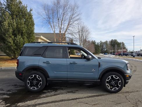 Used 2023 Ford Bronco Sport Outer Banks w/ Tech Package image 11