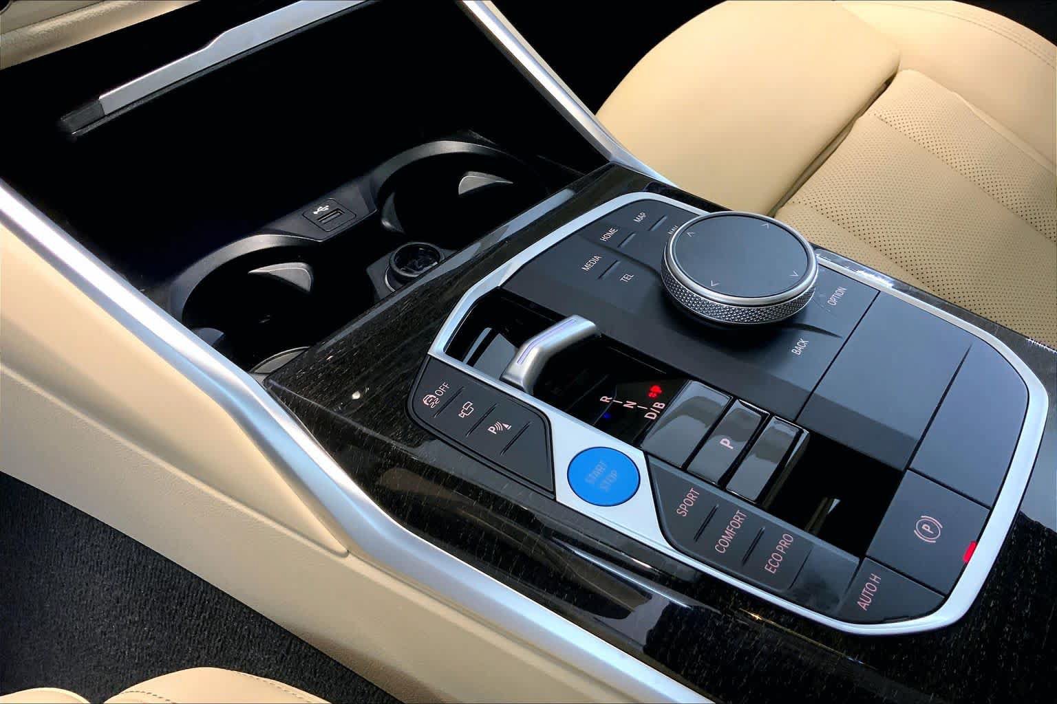 Used 2024 BMW i4 xDrive40i w/ Premium Package AWD/4WD image 16