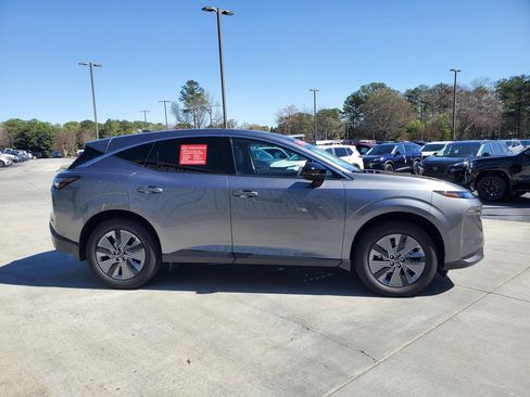 Certified 2025 Nissan Murano SL w/ Cargo Package image 2