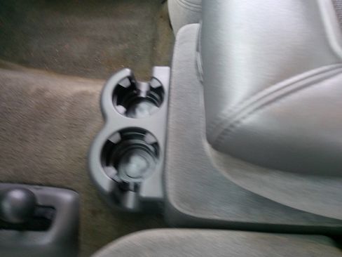 Used 2006 Chevrolet Silverado 2500 LT w/ Snow Plow Prep Package image 39