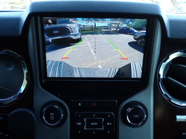 Used 2015 Ford F250 Lariat w/ Lariat Ultimate Package AWD/4WD image 22