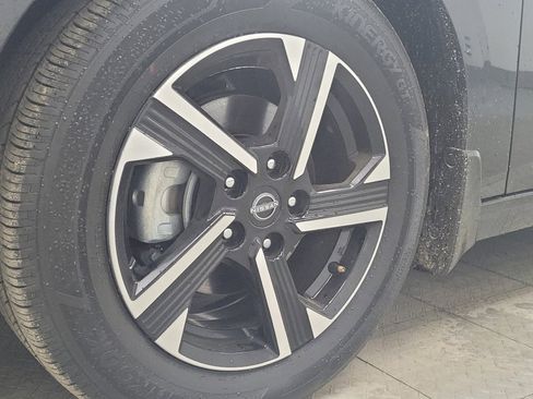 Used 2024 Nissan Sentra SV w/ All-Weather Package image 31