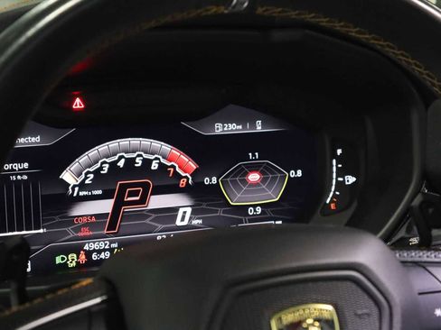 Used 2019 Lamborghini Urus image 15