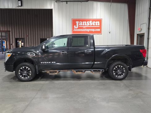 Used 2016 Nissan Titan PRO-4X image 2