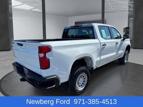 Used 2024 Chevrolet Silverado 1500 W/T w/ Z71 Off-Road Package AWD/4WD image 5