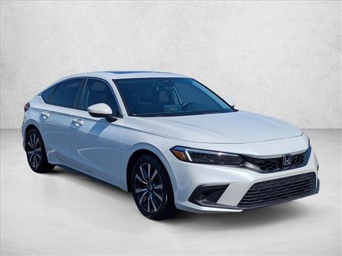 Used 2024 Honda Civic EX-L image 3