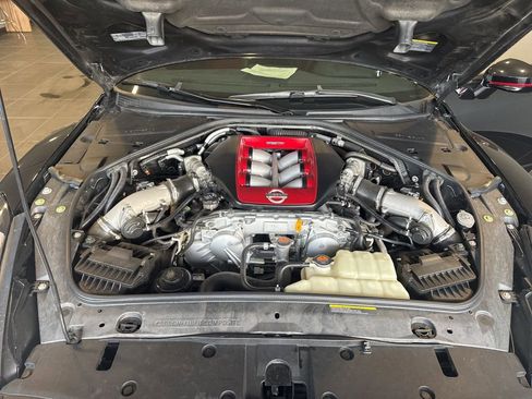 Used 2018 Nissan GT-R NISMO image 26