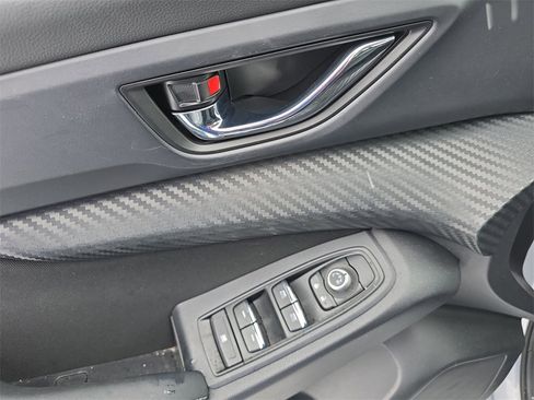 Used 2023 Subaru Ascent Premium w/ Convenience Package image 14