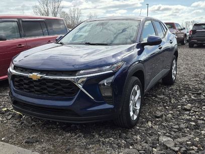 Used 2024 Chevrolet Trax LS w/ LS Convenience Package