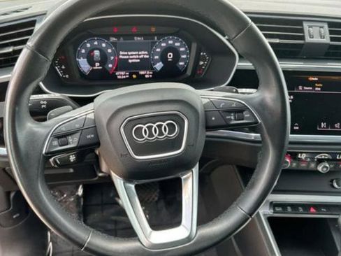 Used 2023 Audi Q3 2.0T Premium AWD/4WD image 3