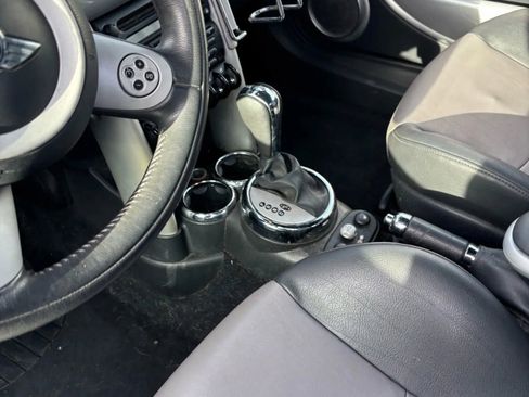 Used 2007 MINI Cooper Convertible image 16