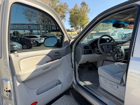 Used 2007 GMC Yukon SLE image 9