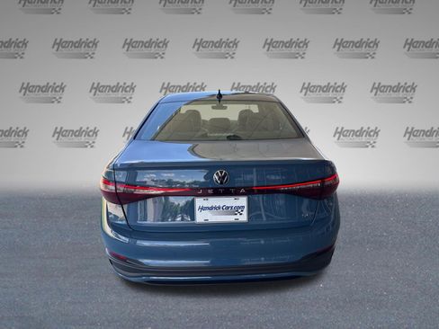 Used 2025 Volkswagen Jetta SE w/ Black Wheel Package FWD image 8