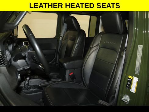 Used 2023 Jeep Wrangler Unlimited Sahara w/ Cold Weather Group AWD/4WD image 4