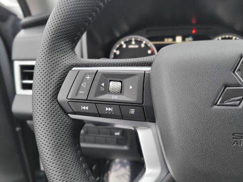 New 2026 Mitsubishi Outlander SE image 24