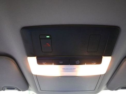 Used 2025 Nissan Altima 2.5 SV FWD image 31